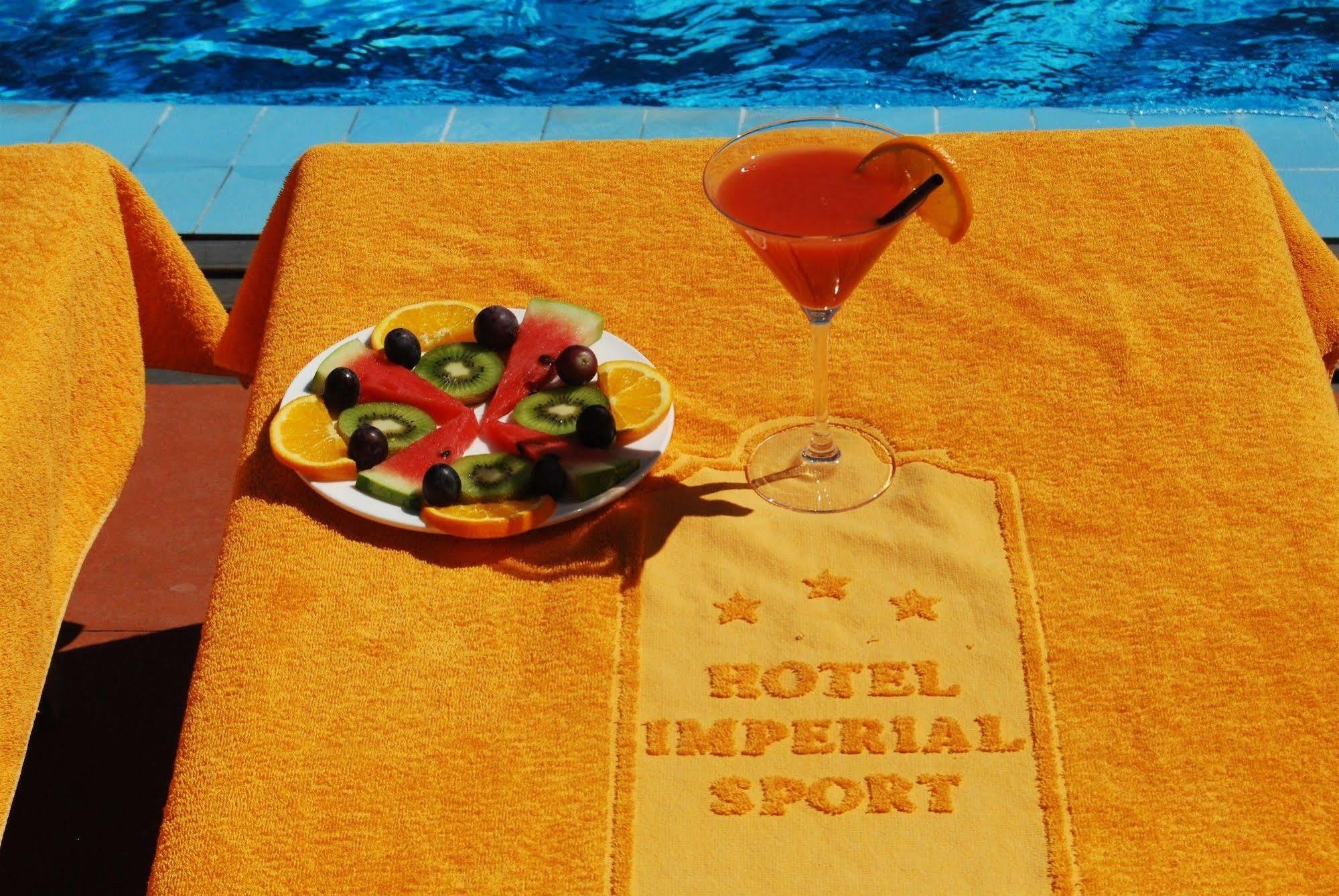 Unahotels Imperial Sport Hotel Pesaro Buitenkant foto